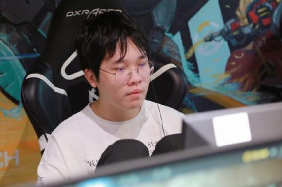上海KPL快闪店盛大开幕 探索电竞新体验